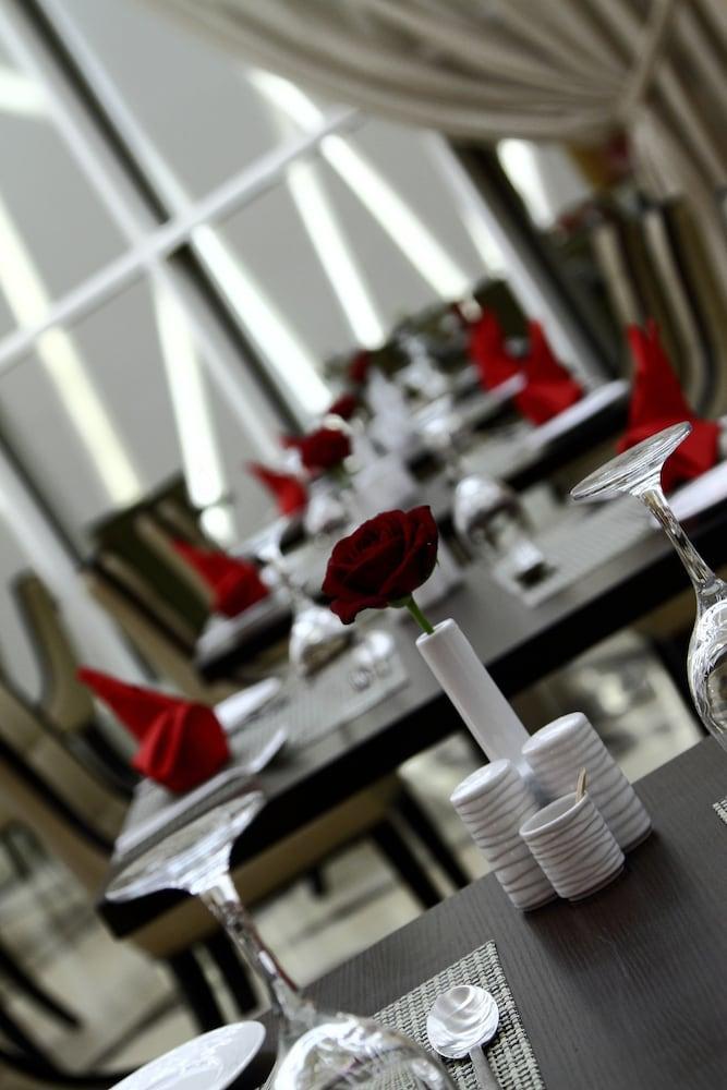 Grand Plaza Hotel - Dhabab Rijad Zewnętrze zdjęcie